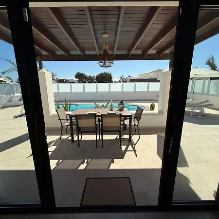 New In Playa Blanca, Lanzarote -adults Only- Vila