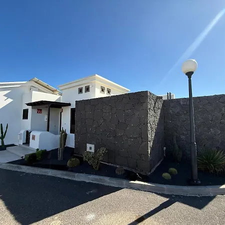 ヴィラ New In Playa Blanca, Lanzarote -adults Only- *