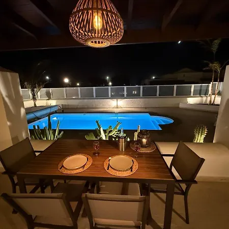New In Playa Blanca, Lanzarote -adults Only- ヴィラ *