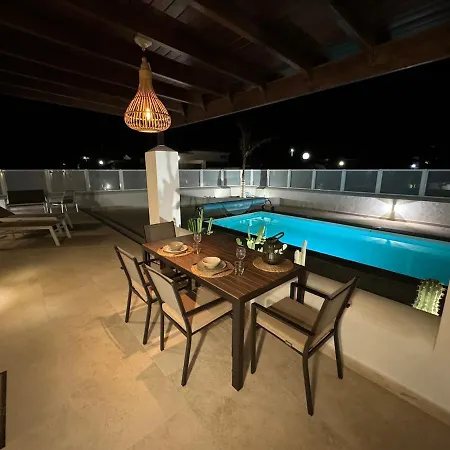 New In Playa Blanca, Lanzarote -adults Only- * プラヤ・ブランカ