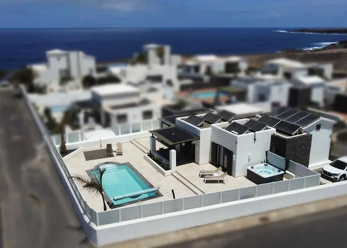 ヴィラ New In Playa Blanca, Lanzarote -adults Only- プラヤ・ブランカ