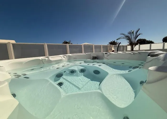 New In Playa Blanca, Lanzarote -adults Only- * プラヤ・ブランカ