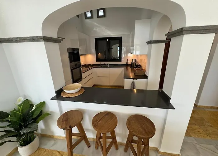 ヴィラ New In Playa Blanca, Lanzarote -adults Only- プラヤ・ブランカ