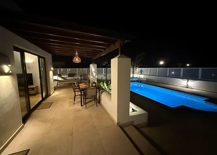 New In Playa Blanca, Lanzarote -adults Only- プラヤ・ブランカ