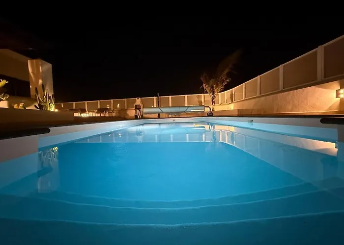 New In Playa Blanca, Lanzarote -adults Only- ヴィラ プラヤ・ブランカ